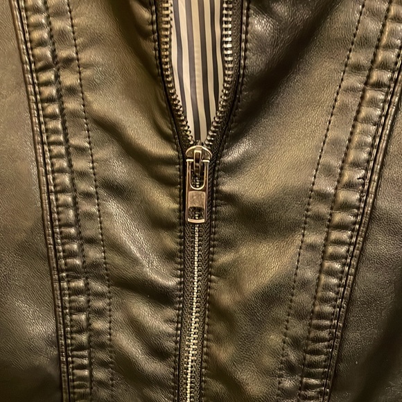 Moto jacket. Size Medium. New condition - Picture 3 of 9